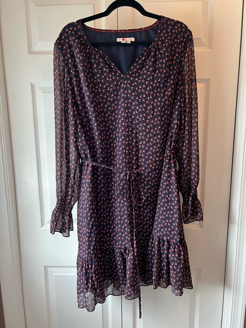 Boden Navy Floral Long-Sleeve Tie-Waist Dress